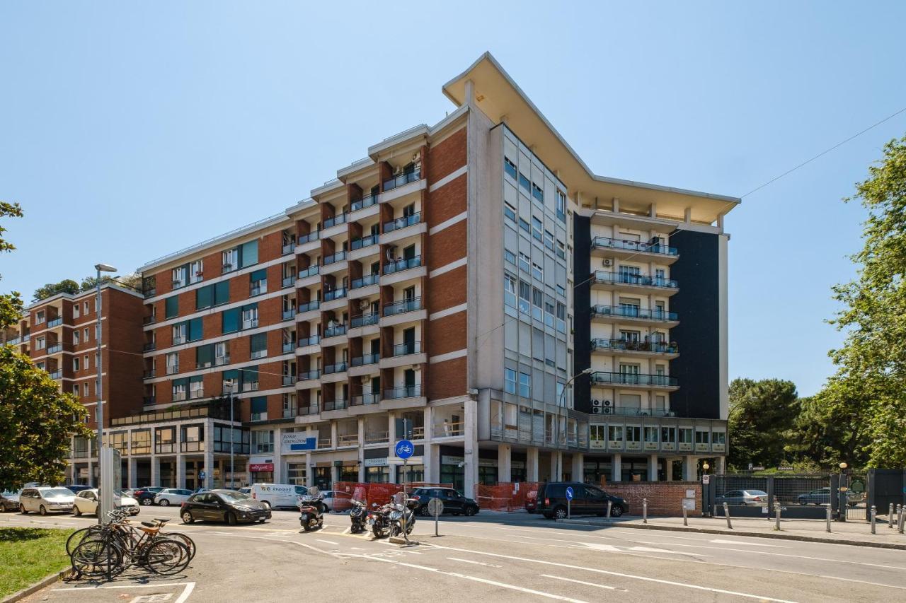Studio 24 - Holiday & Business Apartment 博洛尼亚 外观 照片